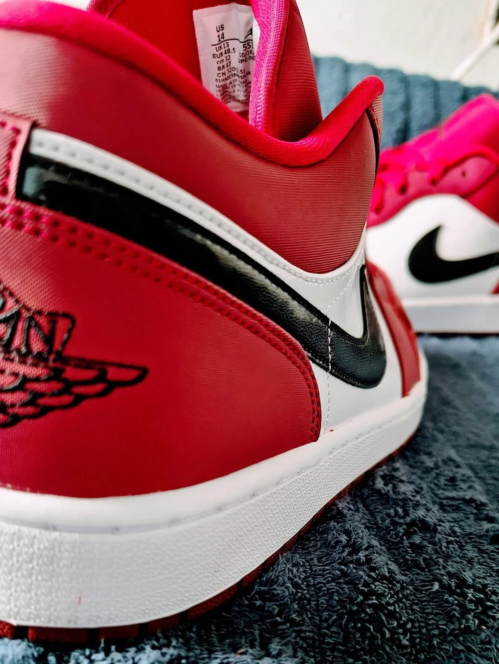 *NWOT* (2020) //Air Jordan 1 Low//  'Noble Red'....